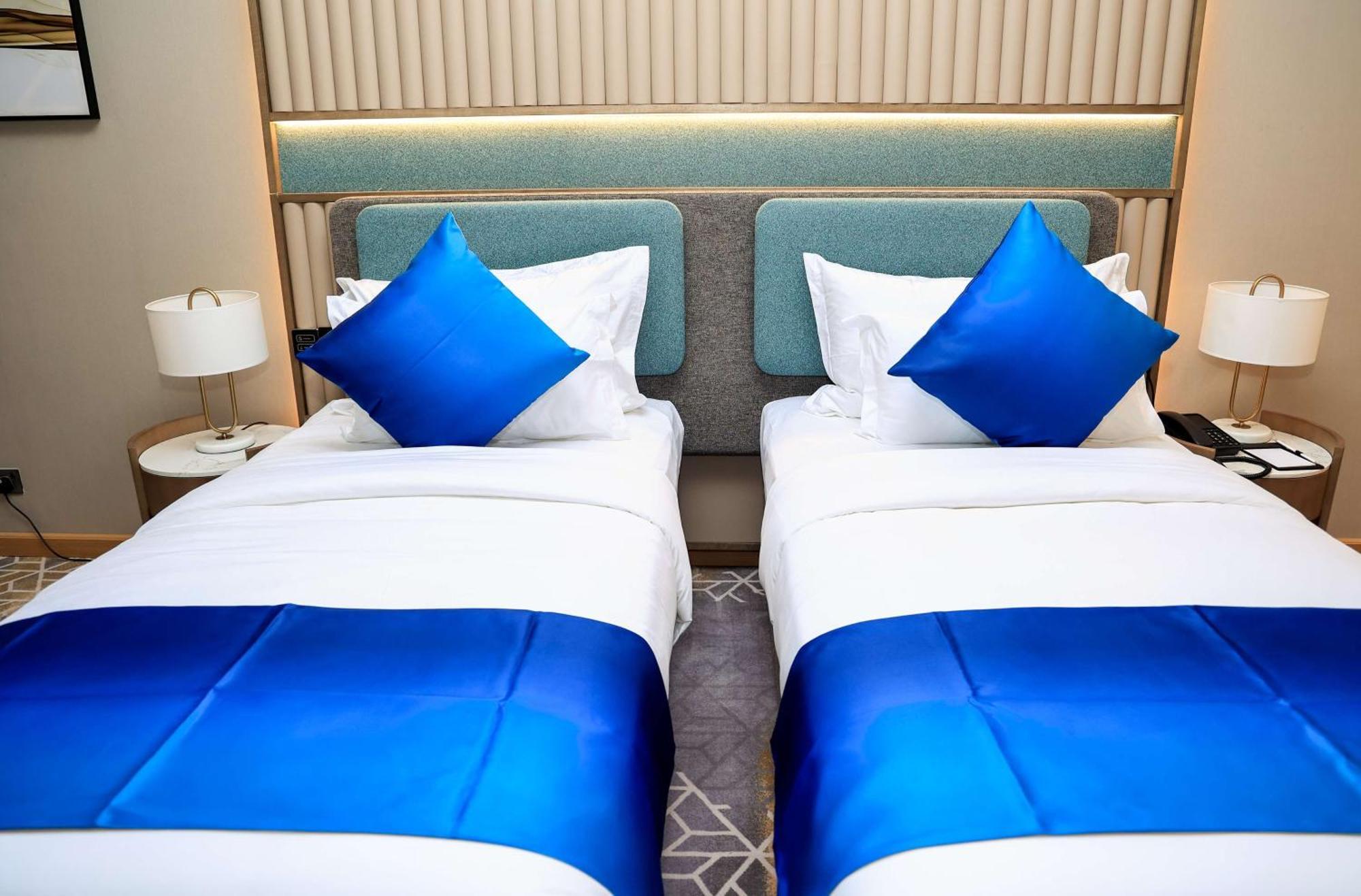 Best Western Premier M Four Hotel Dubai Exterior foto